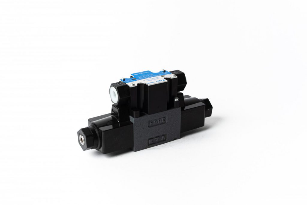 DIRECTIONAL CONTROL VALVE DG4V-3-6C-M-P2-T-7-56 | บริษัท เพาเวอร์ซัพพ ...